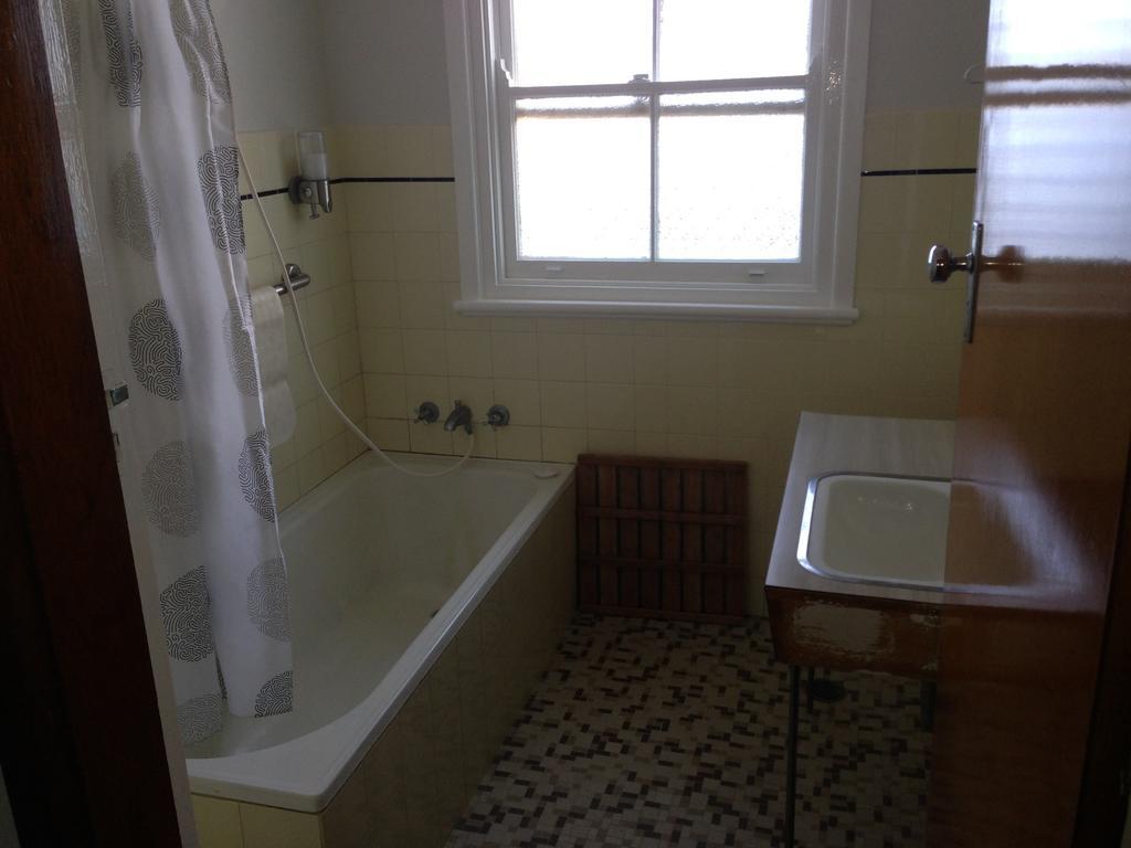The Convent Glen Innes Zimmer foto